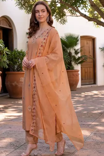 Women Ethnic Motifs Embroidered Regular Thread Work Kurta with Trousers & With Dupatta