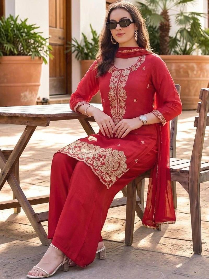 Women Ethnic Motifs Embroidered Regular Thread Work Silk Crepe Kurta with Palazzos & With Dupatta