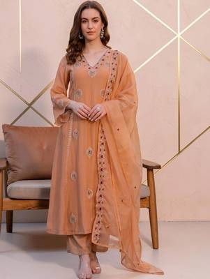 Women Ethnic Motifs Embroidered Regular Thread Work Kurta with Trousers & With Dupatta 1