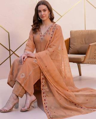 Women Ethnic Motifs Embroidered Regular Thread Work Kurta with Trousers & With Dupatta 2