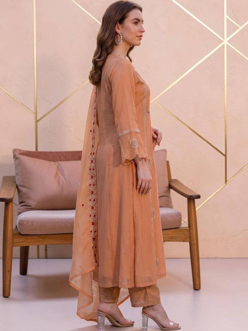 Women Ethnic Motifs Embroidered Regular Thread Work Kurta with Trousers & With Dupatta