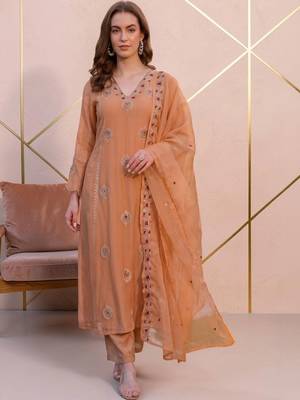 Women Ethnic Motifs Embroidered Regular Thread Work Kurta with Trousers & With Dupatta 7