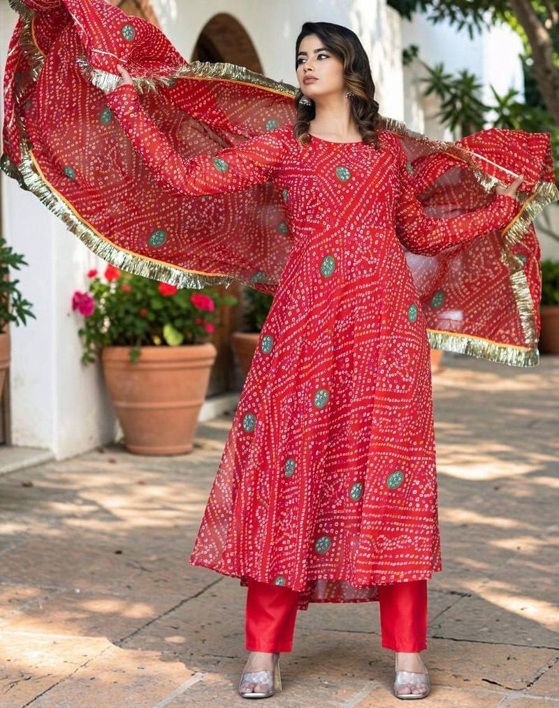 Women Leheriya Dyed Regular Kurta with Trousers & With Dupatta