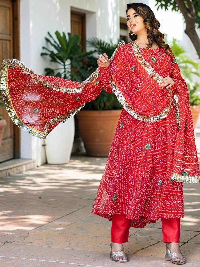 Women Leheriya Dyed Regular Kurta with Trousers & With Dupatta