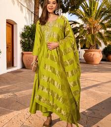 Women Ethnic Motifs Embroidered Regular Sequinned Kurta with Trousers & With Dupatta