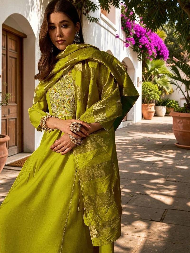 Women Ethnic Motifs Embroidered Regular Sequinned Kurta with Trousers & With Dupatta