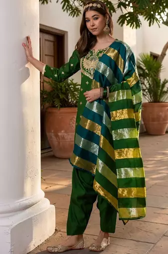 Women Ethnic Motifs Embroidered Regular Kurta with Patiala & With Dupatta