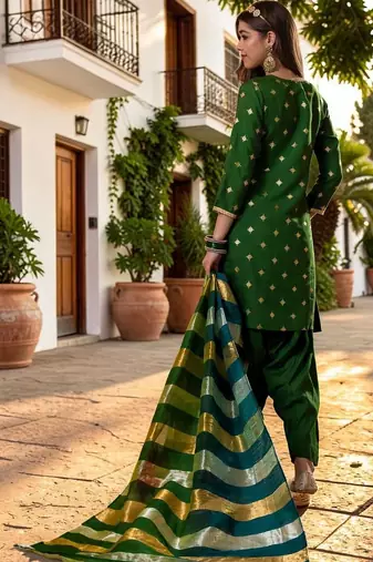 Women Ethnic Motifs Embroidered Regular Kurta with Patiala & With Dupatta