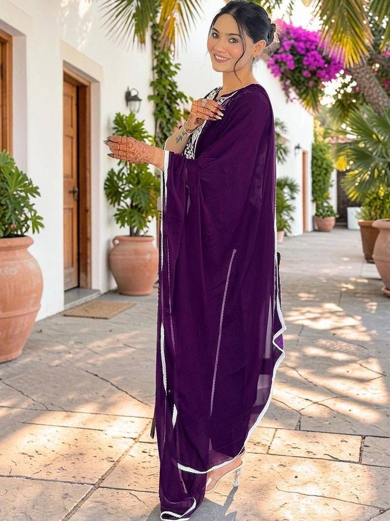 Women Ethnic Motifs Regular Work Pure Cotton Kurta with Trousers & With Dupatta