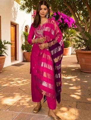 Women Ethnic Motifs Embroidered Regular Kurta with Patiala & With Dupatta 1