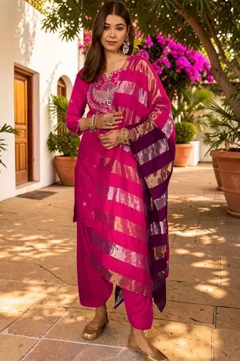 Women Ethnic Motifs Embroidered Regular Kurta with Patiala & With Dupatta