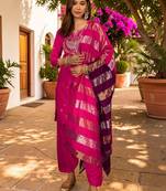 Women Ethnic Motifs Embroidered Regular Kurta with Patiala & With Dupatta
