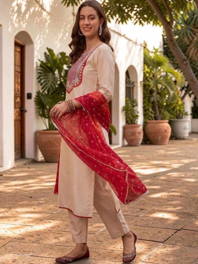 Women Ethnic Motifs Embroidered Regular Thread Work Kurta with Trousers & With Dupatta