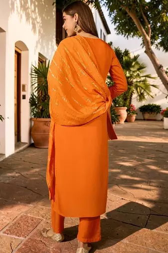 Women Embroidered Regular Thread Work Kurta with Trousers & With Dupatta
