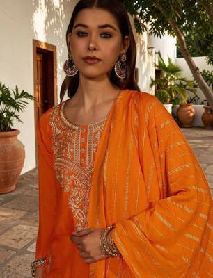 Women Embroidered Regular Thread Work Kurta with Trousers & With Dupatta 6