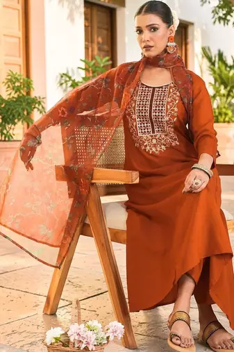 Women Ethnic Motifs Embroidered Regular Thread Work Kurta with Trousers & With Dupatta