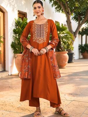 Women Ethnic Motifs Embroidered Regular Thread Work Kurta with Trousers & With Dupatta 2
