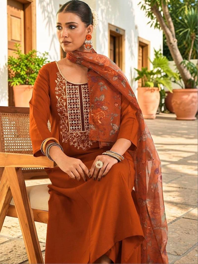 Women Ethnic Motifs Embroidered Regular Thread Work Kurta with Trousers & With Dupatta