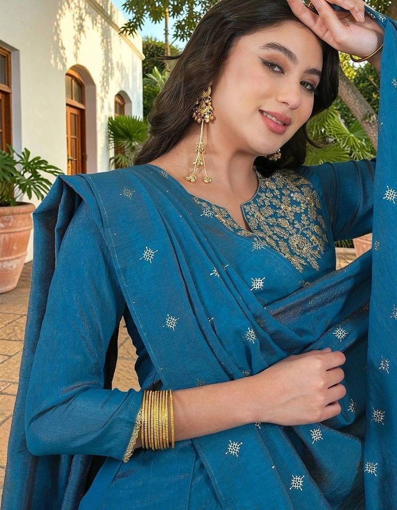 Women Ethnic Motifs Embroidered Regular Kurta with Palazzos & With Dupatta