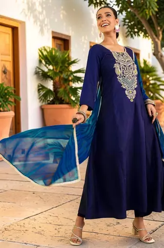 Women Ethnic Motifs Embroidered Regular Thread Work Kurta with Trousers & With Dupatta