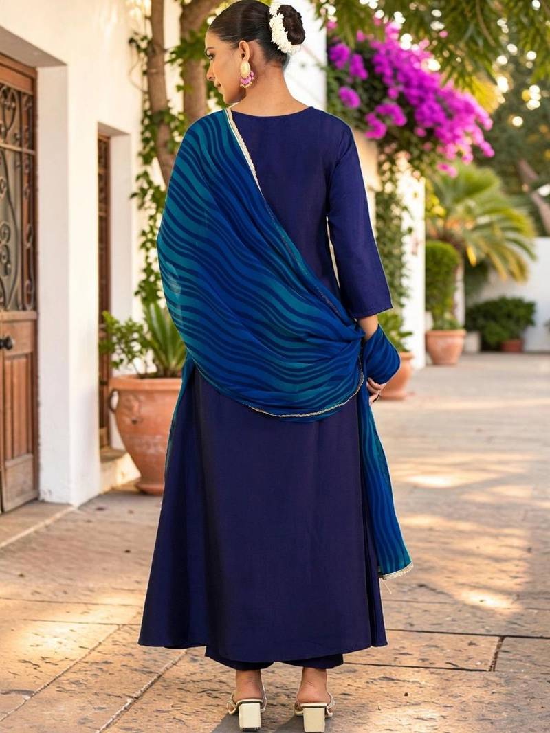 Women Ethnic Motifs Embroidered Regular Thread Work Kurta with Trousers & With Dupatta