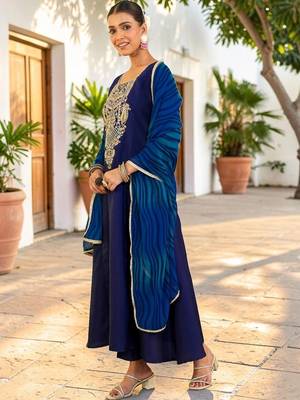 Women Ethnic Motifs Embroidered Regular Thread Work Kurta with Trousers & With Dupatta 5