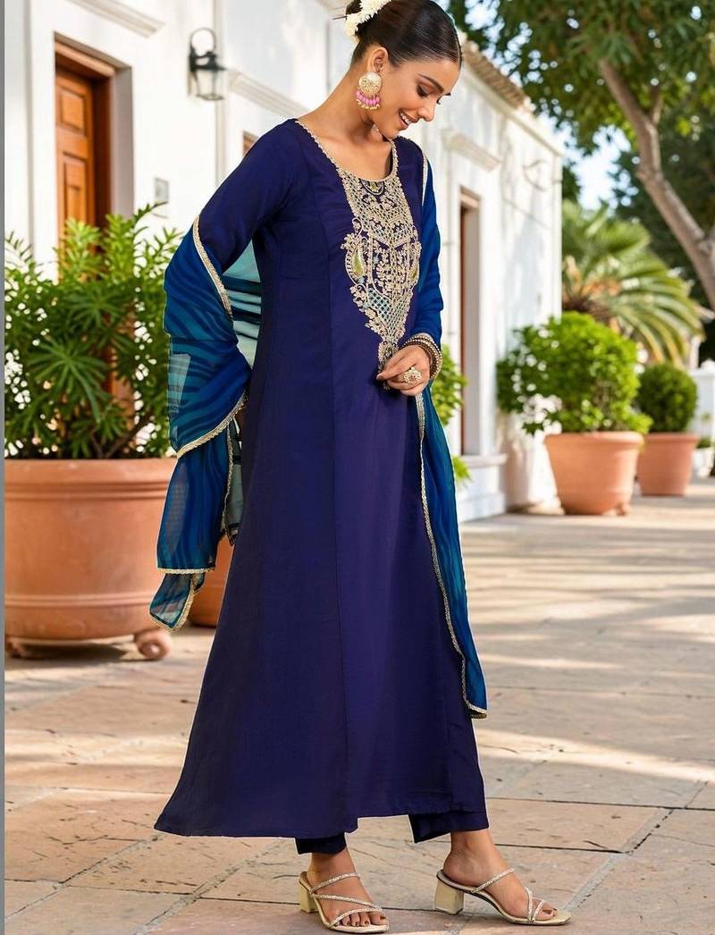 Women Ethnic Motifs Embroidered Regular Thread Work Kurta with Trousers & With Dupatta