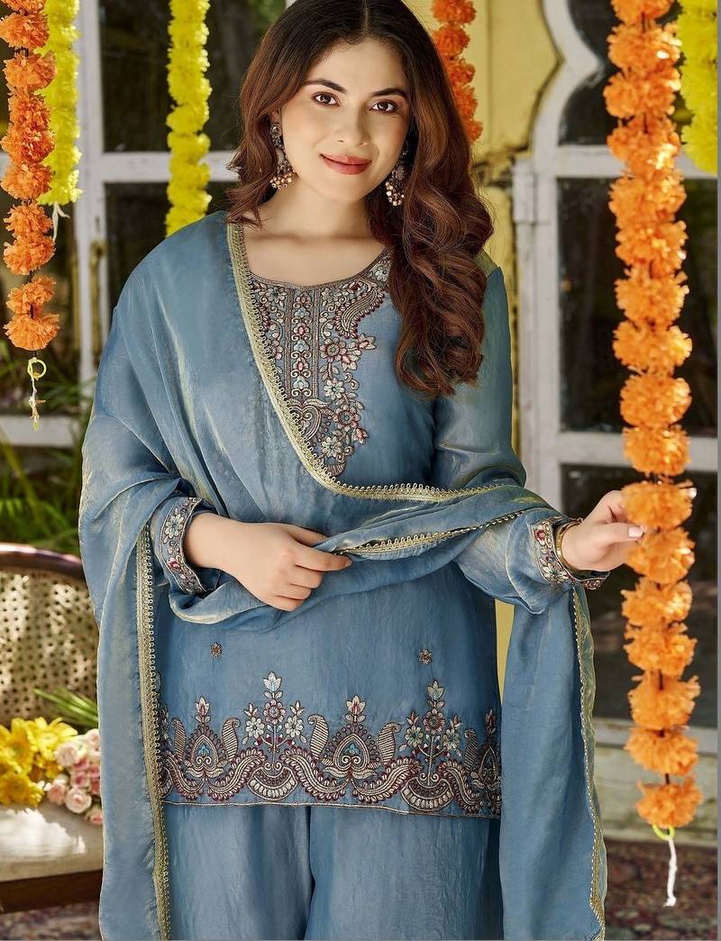 Women Ethnic Motifs Embroidered Regular Thread Work Kurta with Palazzos & With Dupatta