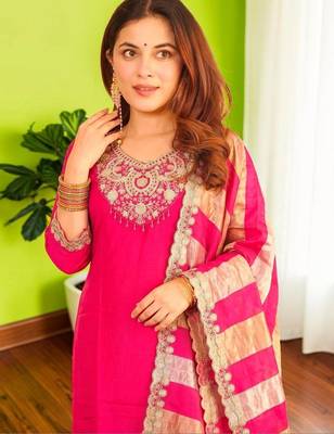 Women Ethnic Motifs Embroidered Regular Thread Work Kurta with Trousers & With Dupatta 4