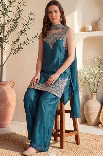 Women Ethnic Motifs Embroidered Regular Thread Work Kurta with Palazzos & With Dupatta