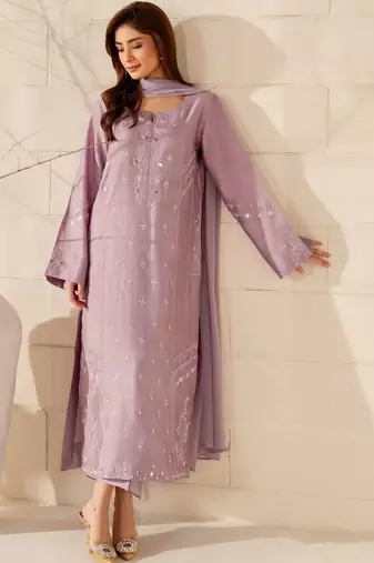 Women Floral Embroidered Regular Thread Work Silk Crepe Kurta with Trousers & With Dupatta