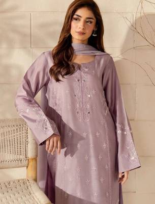 Women Floral Embroidered Regular Thread Work Silk Crepe Kurta with Trousers & With Dupatta 4