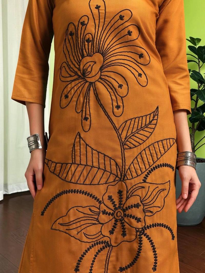Women Floral Printed Cotton Kurta with Trousers