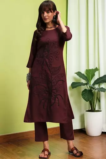 Women Ethnic Motifs Embroidered Regular Thread Work Pure Cotton Kurta with Trousers