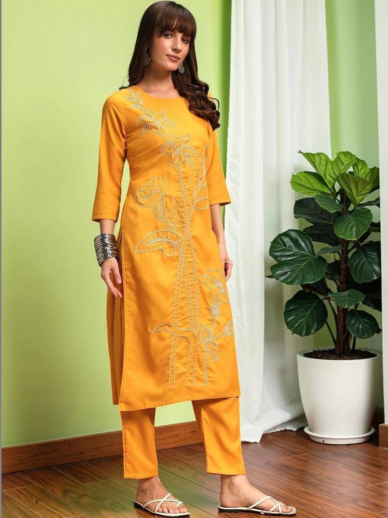 Women Floral Embroidered Regular Thread Work Pure Cotton Kurta with Trousers