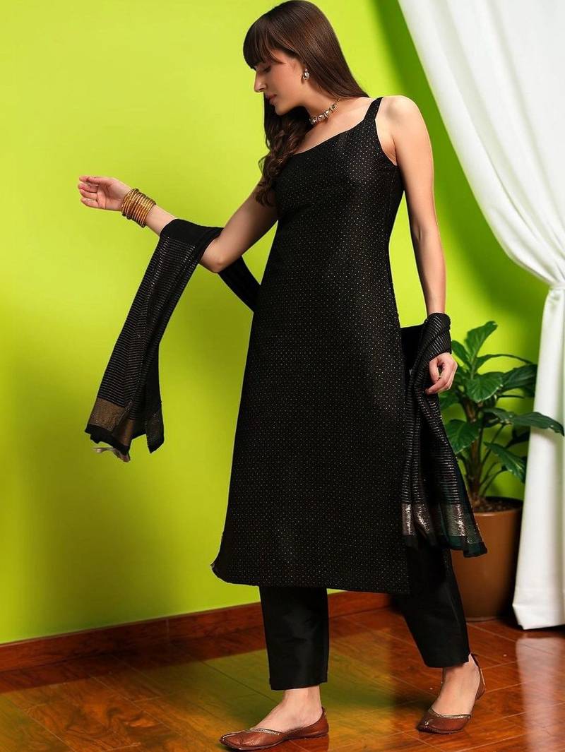 Women Ethnic Motifs Printed Regular Kurta with Trousers & With Dupatta