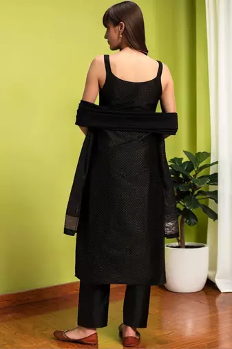 Women Ethnic Motifs Printed Regular Kurta with Trousers & With Dupatta