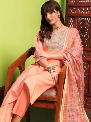 Women Ethnic Motifs Embroidered Regular Thread Work Kurta with Trousers & With Dupatta 6