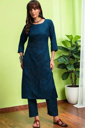 Women Ethnic Motifs Embroidered Regular Thread Work Pure Cotton Kurta with Trousers