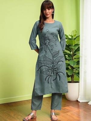 Women Floral Embroidered Regular Thread Work Pure Cotton Kurta with Trousers 2