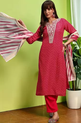 Women Printed Regular Thread Work Pure Cotton Kurta with Trousers & With Dupatta