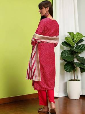 Women Printed Regular Thread Work Pure Cotton Kurta with Trousers & With Dupatta 4