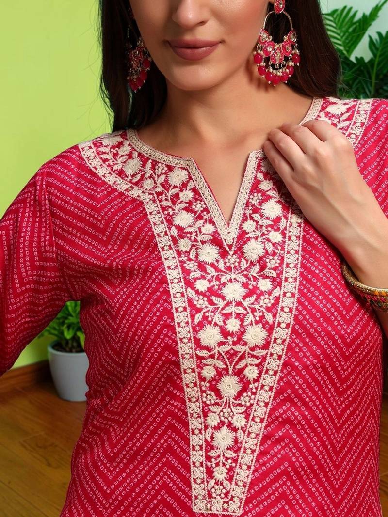 Women Printed Regular Thread Work Pure Cotton Kurta with Trousers & With Dupatta