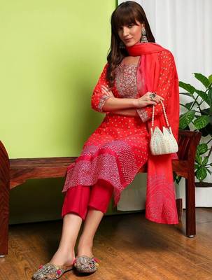 Women Ethnic Motifs Printed Regular Thread Work Kurta with Trousers & With Dupatta 1