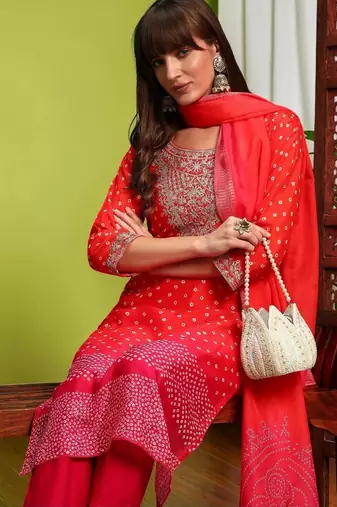 Women Ethnic Motifs Printed Regular Thread Work Kurta with Trousers & With Dupatta