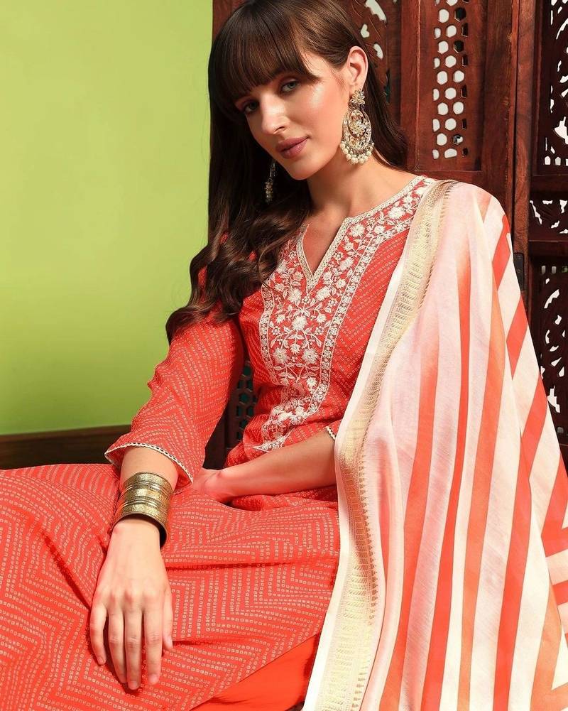 Women Ethnic Motifs Printed Regular Thread Work Pure Cotton Kurta with Trousers & With Dupatta