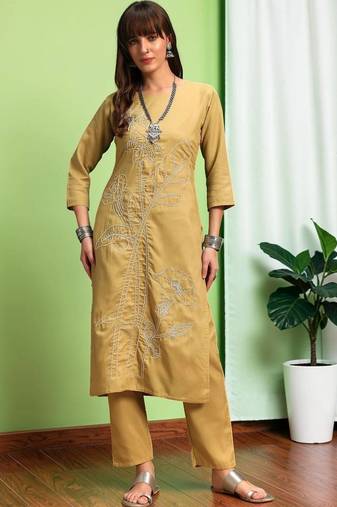 Women Floral Embroidered Regular Thread Work Pure Cotton Kurta with Trousers