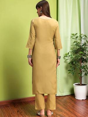 Women Floral Embroidered Regular Thread Work Pure Cotton Kurta with Trousers 5