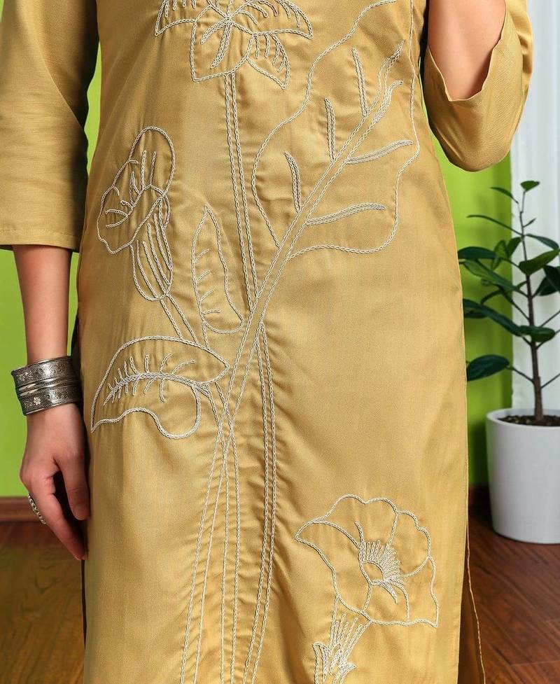 Women Floral Embroidered Regular Thread Work Pure Cotton Kurta with Trousers