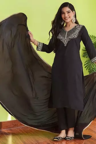 Women Ethnic Motifs Embroidered Regular Thread Work Kurta with Trousers & With Dupatta